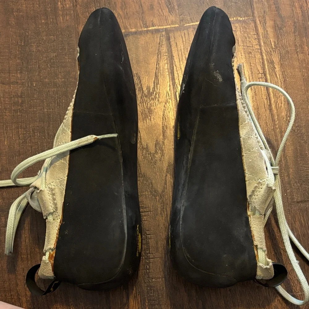 La Sportiva Mint Green and Black Climbing Shoes - Picture 2 of 9